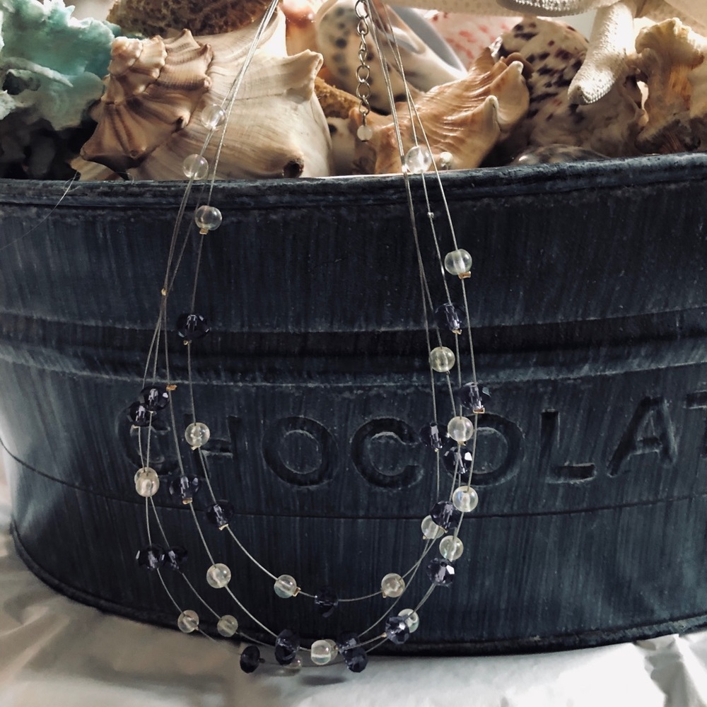 Necklace, layered beautifully, Avon 🥀